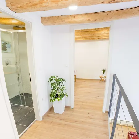 Apartman Tobacna White Ljubljana